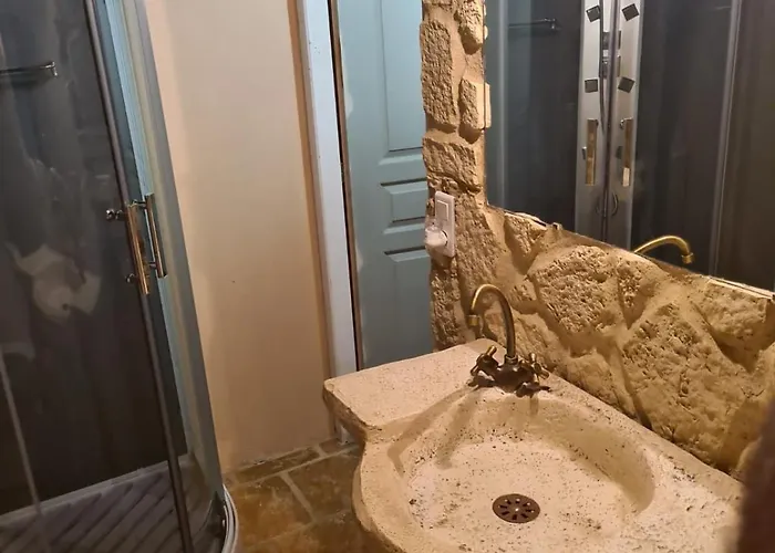 Vakantiehuis Bergerie De 1770 Avec Piscine